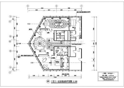 正方形套房平面设计
