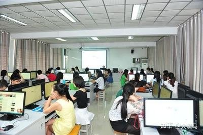 海南平面设计大专学校